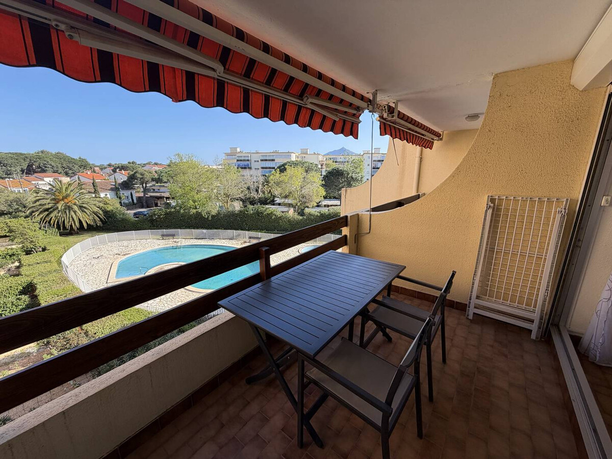 T2 à 300m de la plage avec piscine et parking - Photo 2