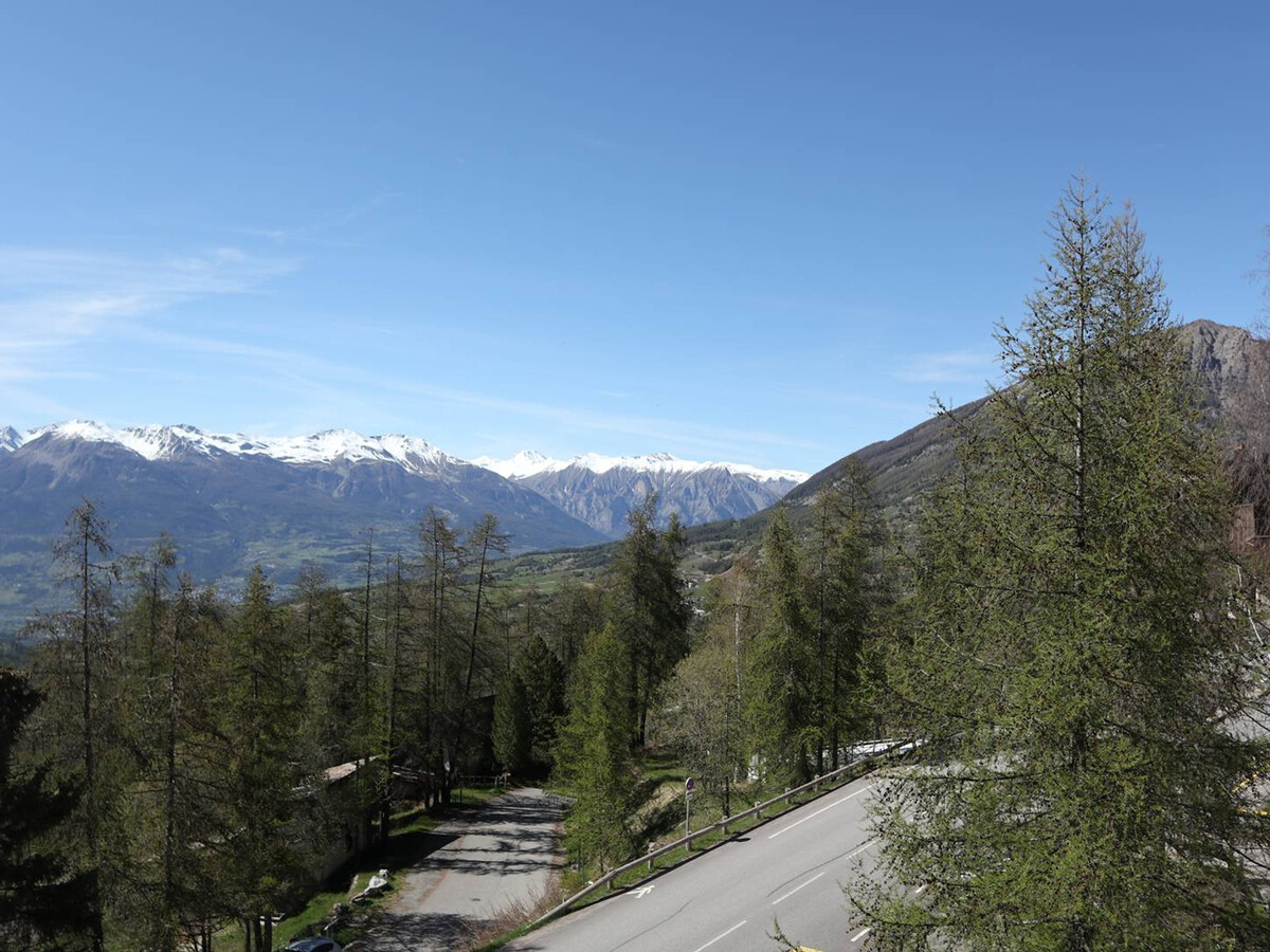 Studio 4 pers aux Orres, balcon vue vallée et montagne - Photo 8