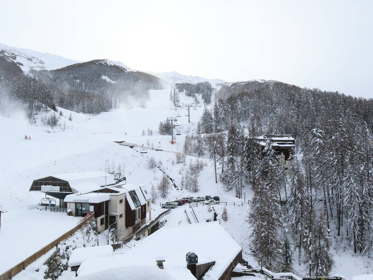 Studio skis aux pieds aux Orres, 4 pers, balcon vue place - Photo 8