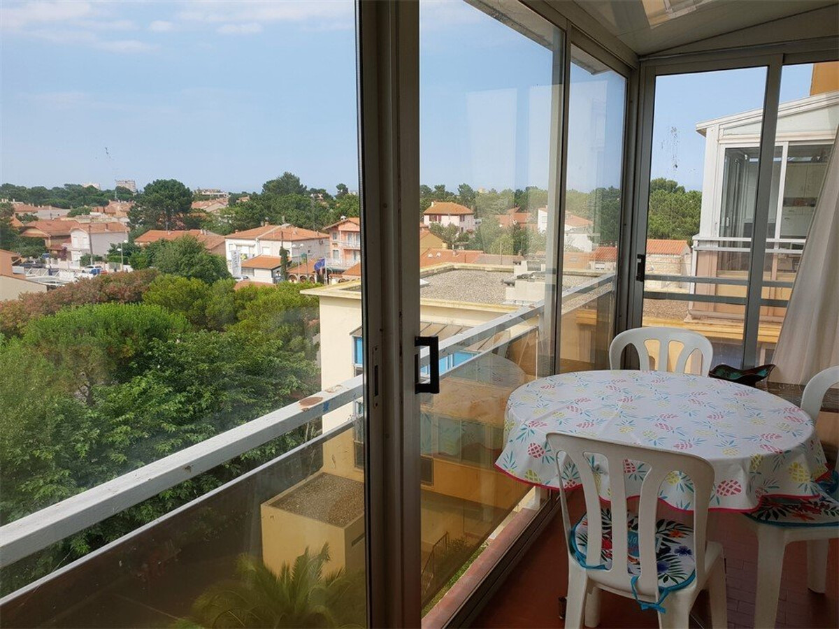 Studio avec loggia et parking à 300m de la mer - Photo 1