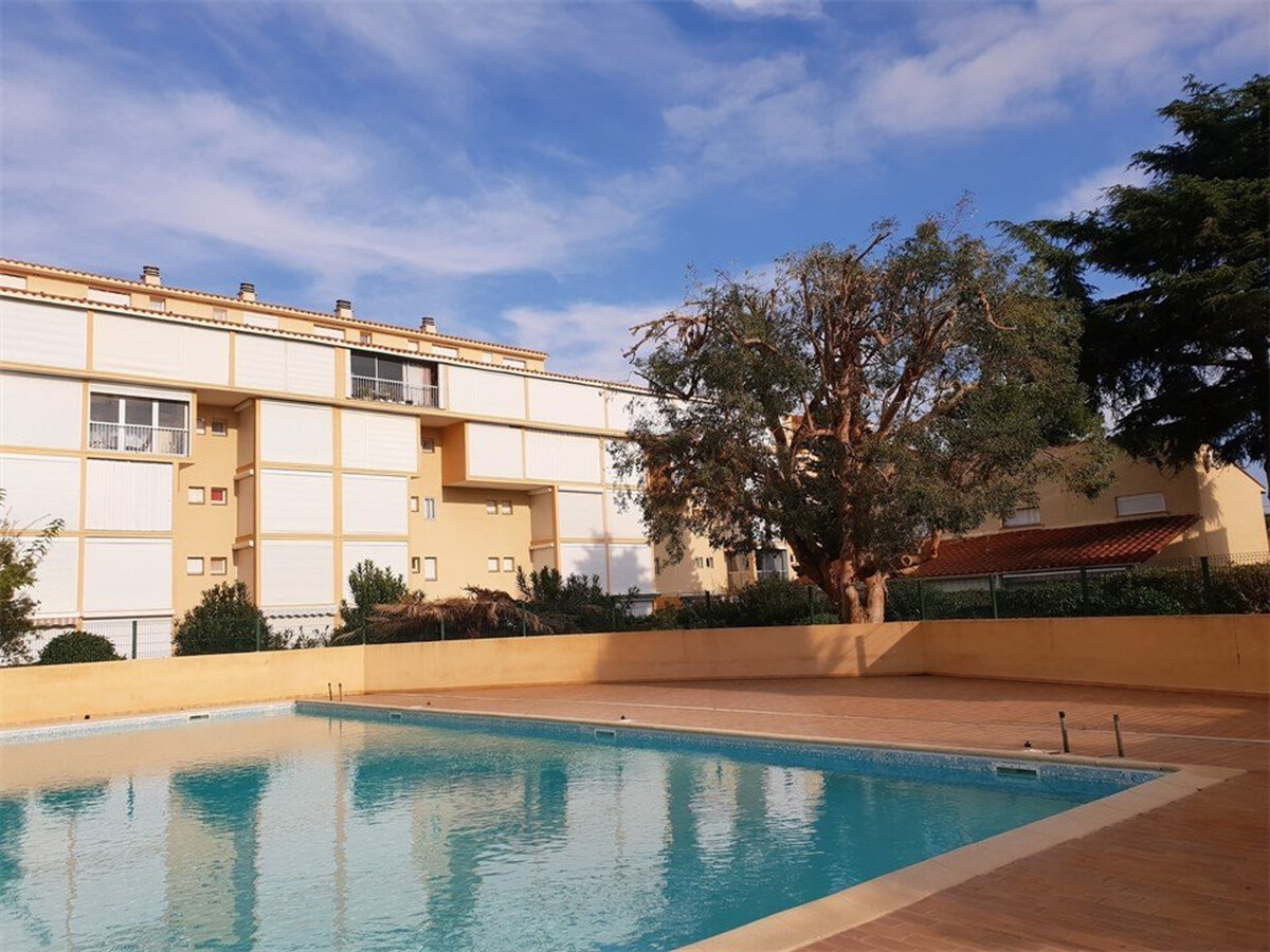 T2 Argelès-sur-Mer : loggia sud, parking privé - Photo 11