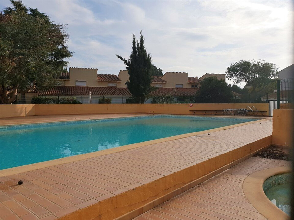 T2 Argelès-sur-Mer : loggia sud, parking privé - Photo 12