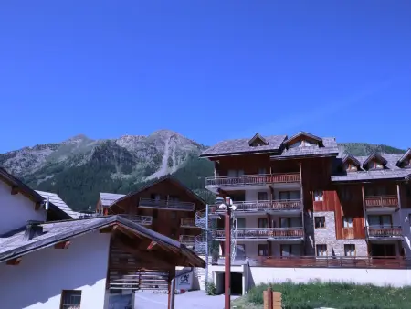 Appartement skis aux pieds avec piscine - Les Orres 1800 - Photo 10