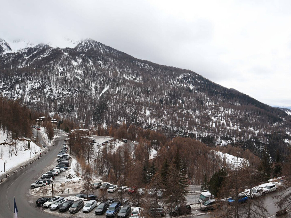 Studio 4 pers aux Orres, balcon sud-ouest vue vallée - Photo 9