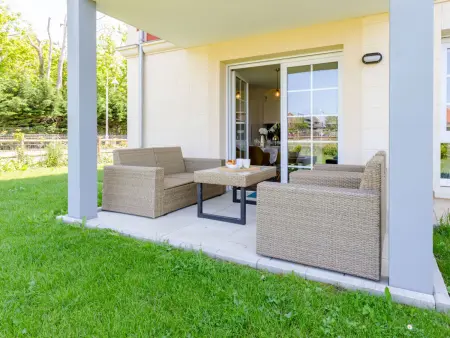 Appartement Nouvelle Vague à 220 m de la mer, Bénerville : photo 15