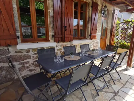 Gîte 6 pers. à Laprugne, terrain de jeux et animaux admis : photo 14
