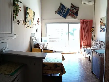 Appartement 2 pièces + mezzanine climatisé, 300 m plage - Photo 2