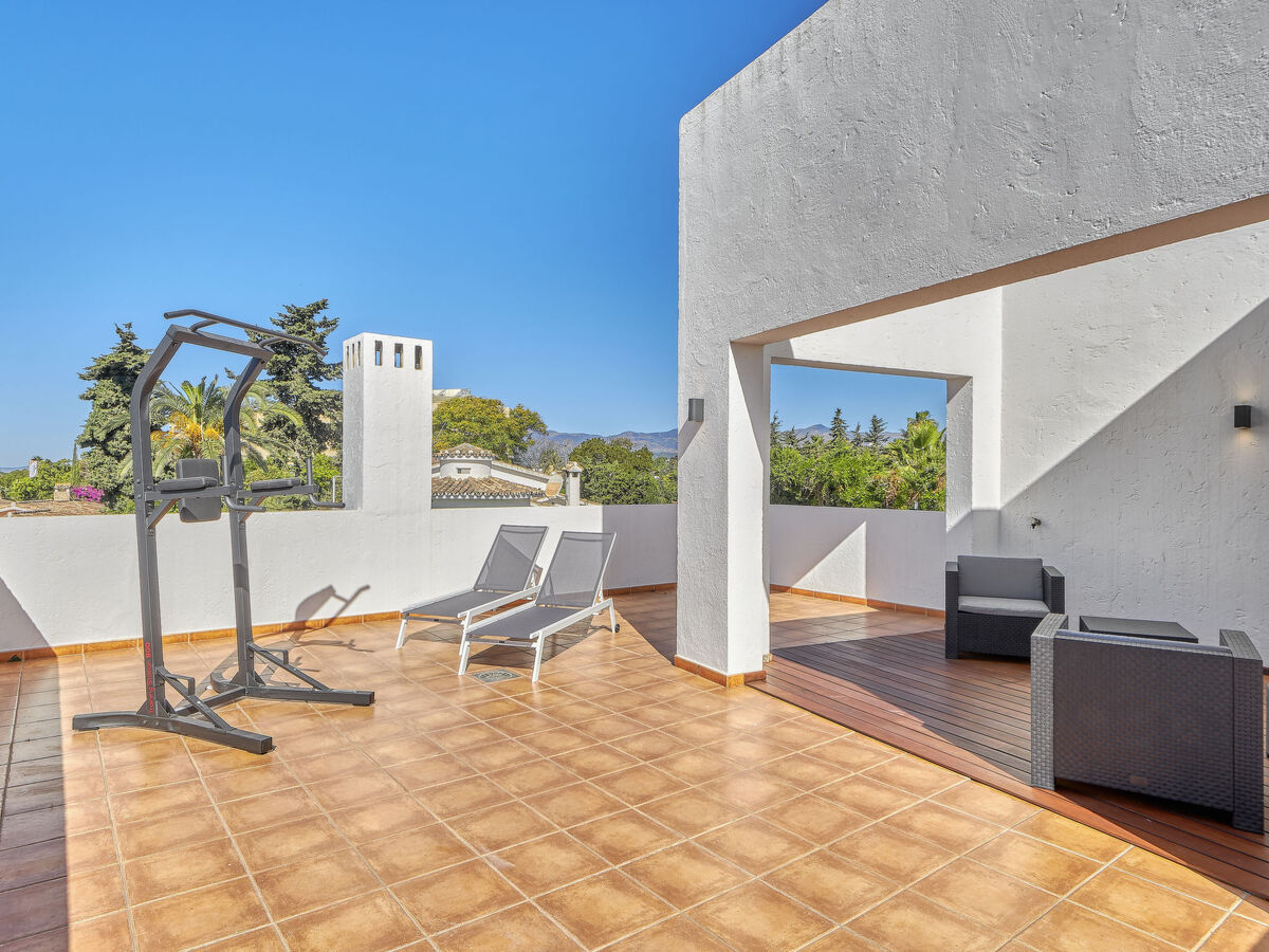 Villa Marina Estepona : 6 chambres, piscine, 750 m mer - Photo 17