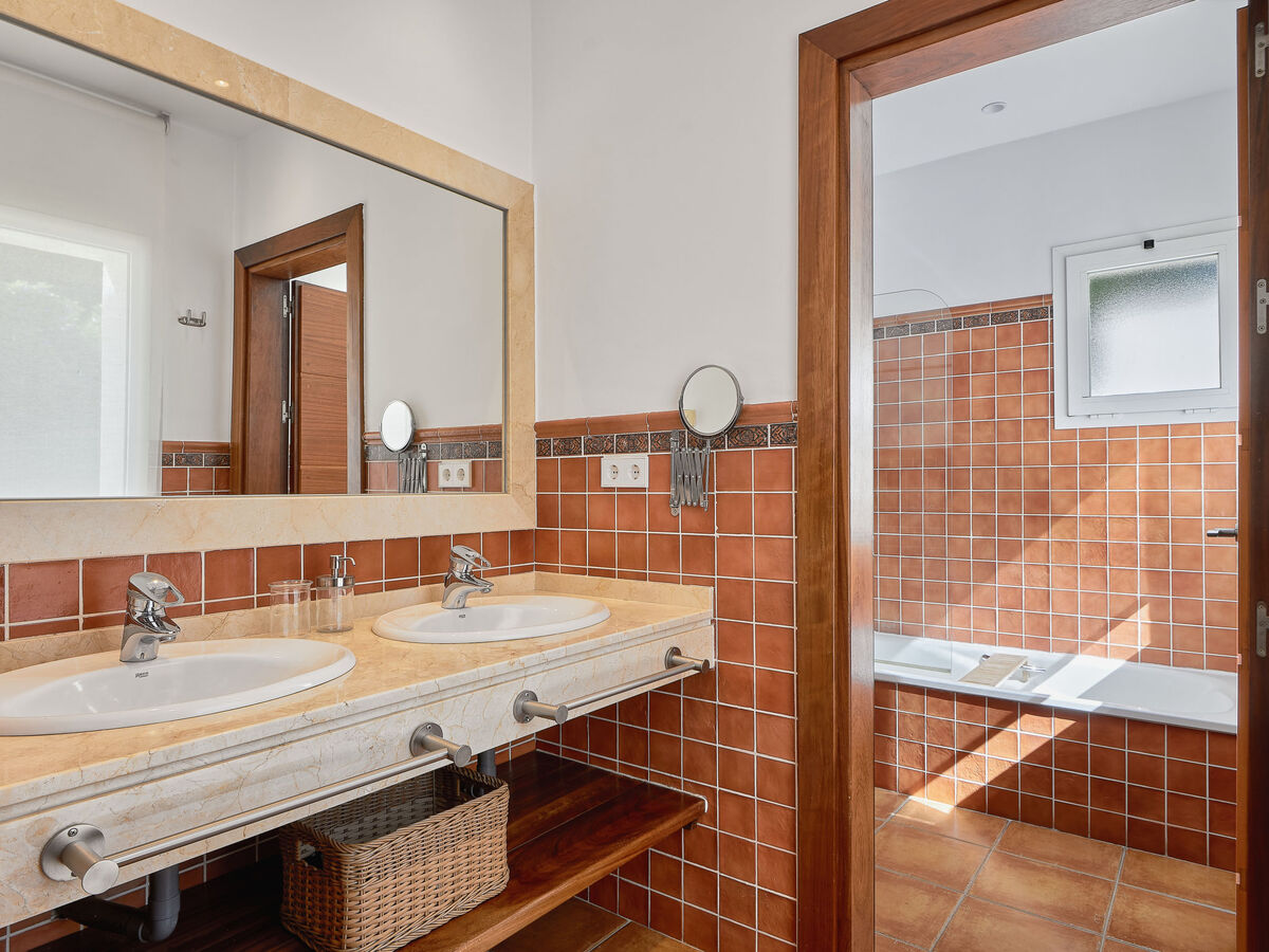 Villa Marina Estepona : 6 chambres, piscine, 750 m mer - Photo 21