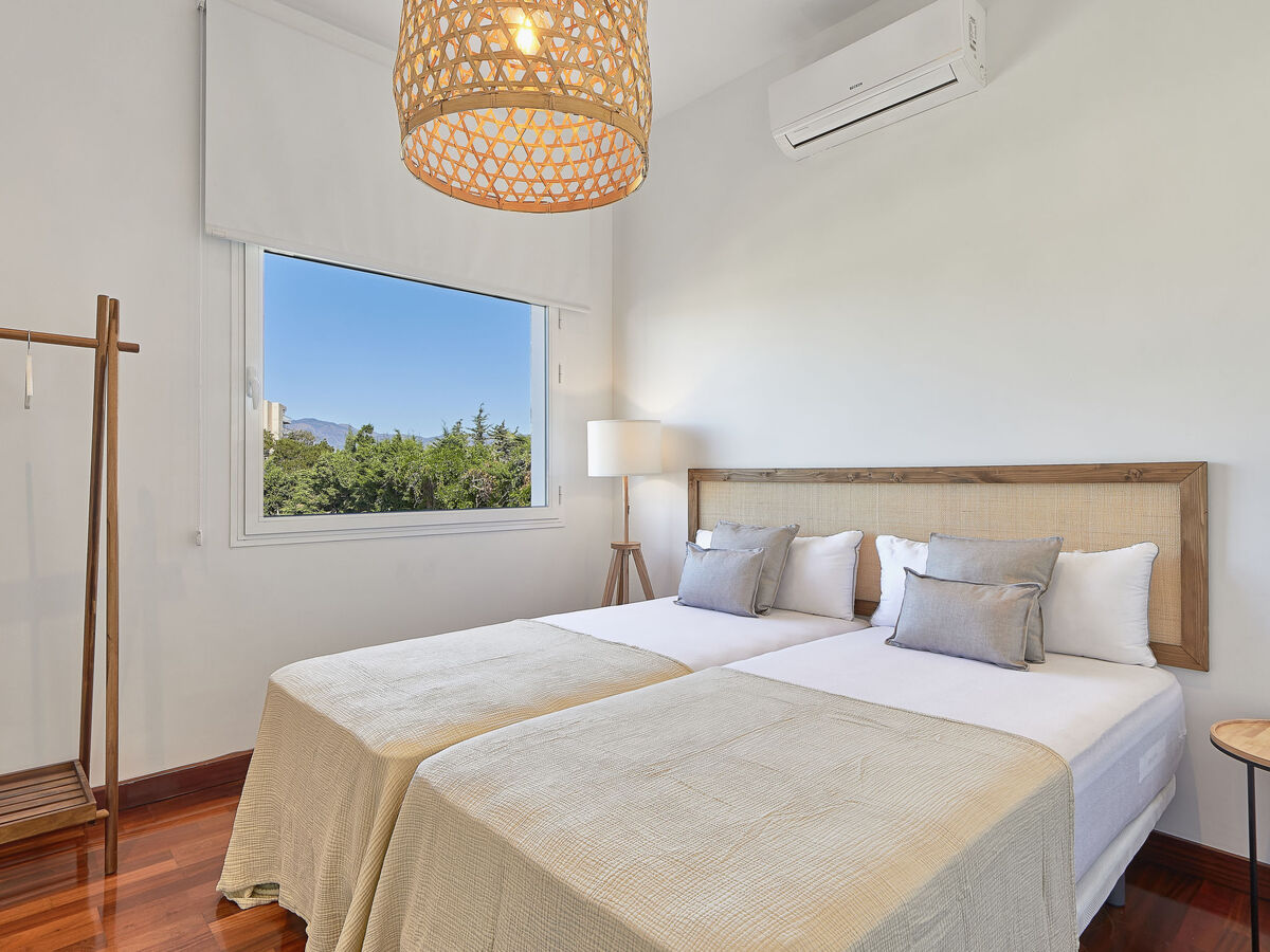 Villa Marina Estepona : 6 chambres, piscine, 750 m mer - Photo 27
