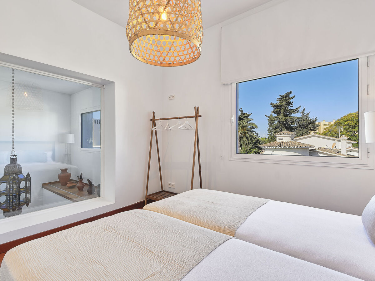 Villa Marina Estepona : 6 chambres, piscine, 750 m mer - Photo 28