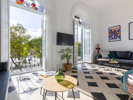 Location appartement à Málaga, Grand appartement rénové, 4 chambres, parking, centre de Malaga