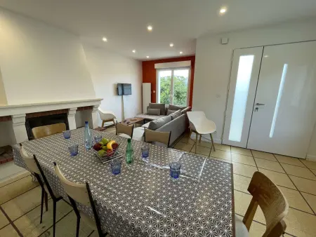 Maison rénovée 5 pièces, jardin clos à 2 pas de l'océan : photo 25