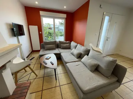 Maison rénovée 5 pièces, jardin clos à 2 pas de l'océan : photo 27