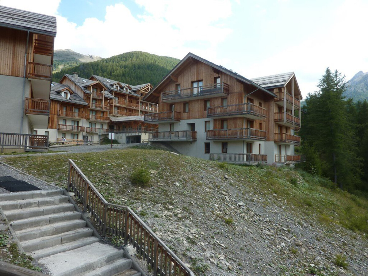 Appartement 4 pers, piscine & jacuzzi, 50m des pistes - Photo 11