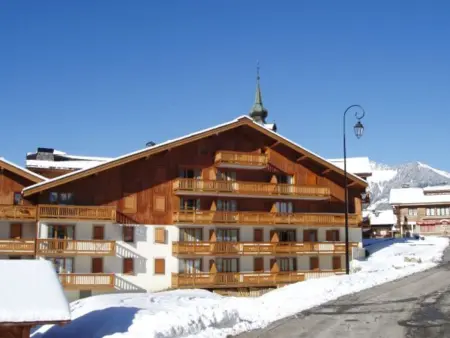 Appartement 2 chambres avec balcon et piscine chauffée : photo 13