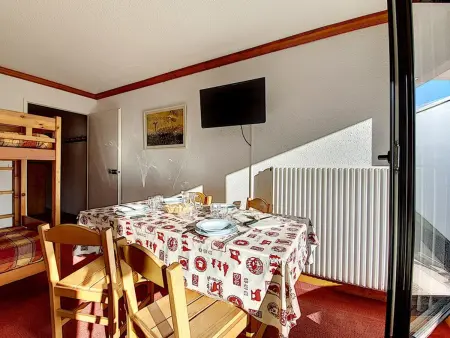 Studio lumineux avec balcon sud au pied des pistes, Les Menuires : photo 7