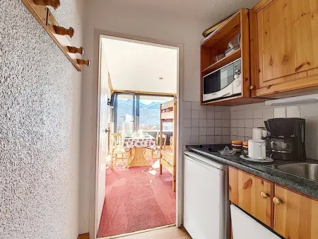 Studio lumineux avec balcon sud au pied des pistes, Les Menuires : photo 10