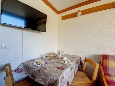 Studio ski aux pieds avec balcon, La Croisette à Les Menuires : photo 7