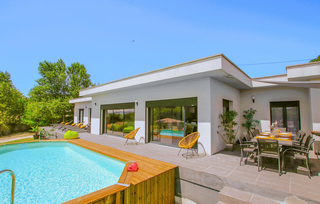 Maison 13 personnes à Montélimar - Photo 1