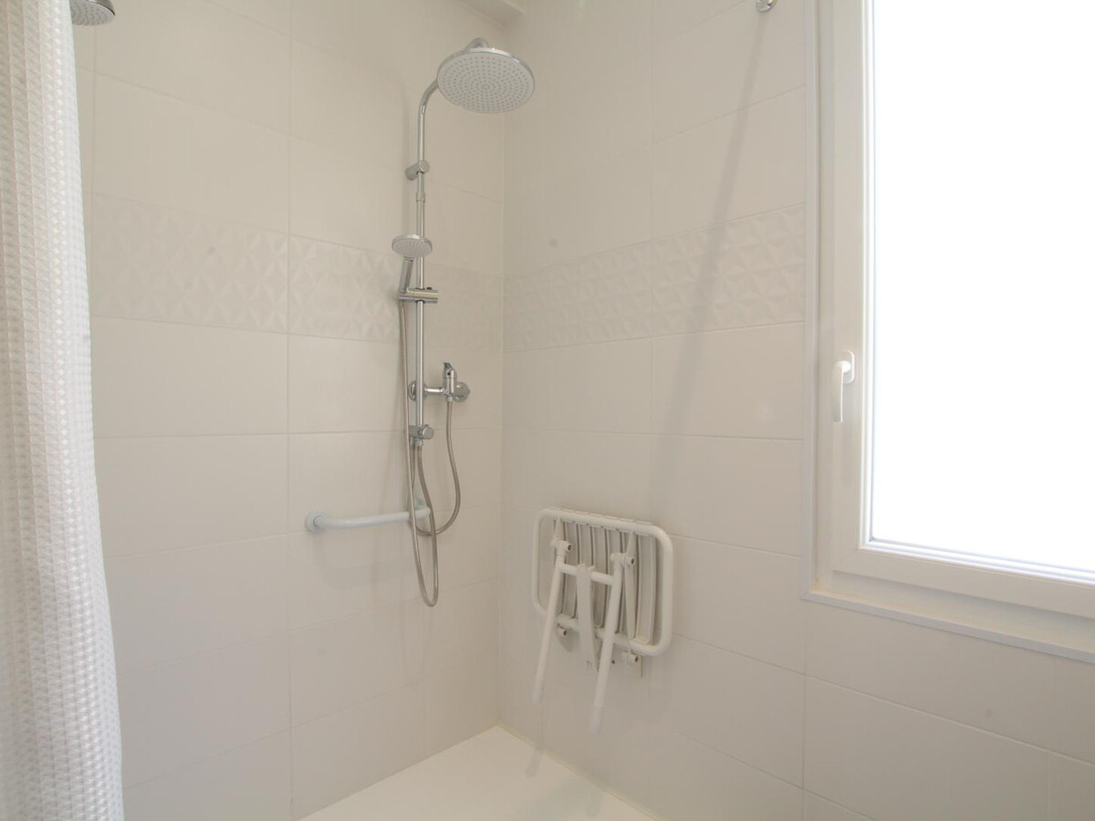 Gîte 14 pers. avec piscine chauffée et accès PMR à Vesly - Photo 16