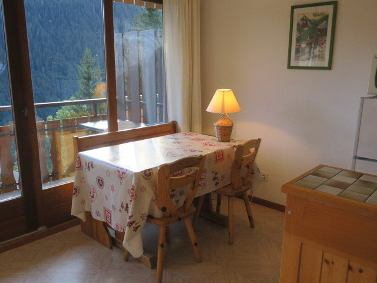 Appartement 4 pers, balcon sud-est vue montagnes à Châtel - Photo 2