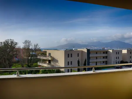 Location appartement à Porticcio, Appartement T3 climatisé avec terrasse et parking à Porticcio