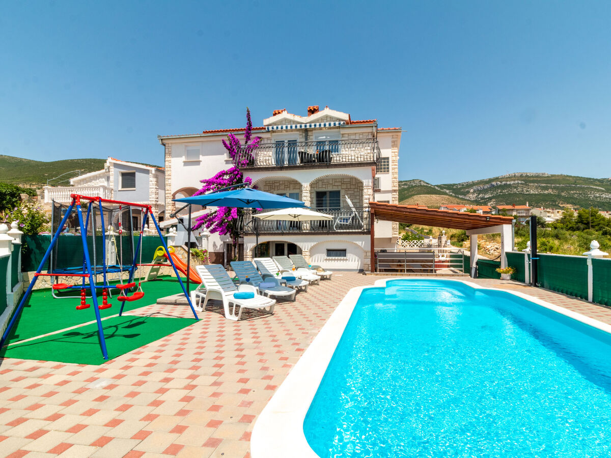 Maison Josipa 5 chambres avec piscine à Kaštela - Photo 1