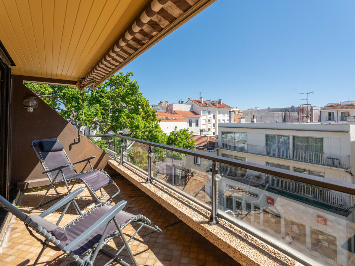 Studio 35m² rénové, balcon Sud, centre-ville Arcachon - Photo 10