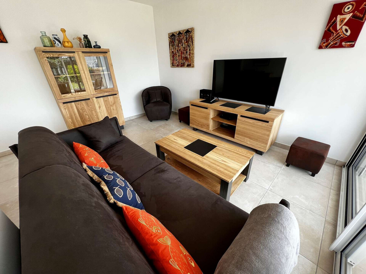 Appartement 82m² rénové, jardin sud et côte sauvage à 100m - Photo 4