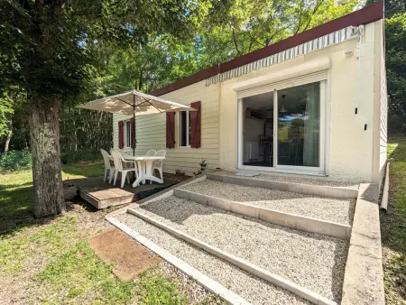 Gite 4 pers. en Berry, jardin clos et terrasse : photo 2