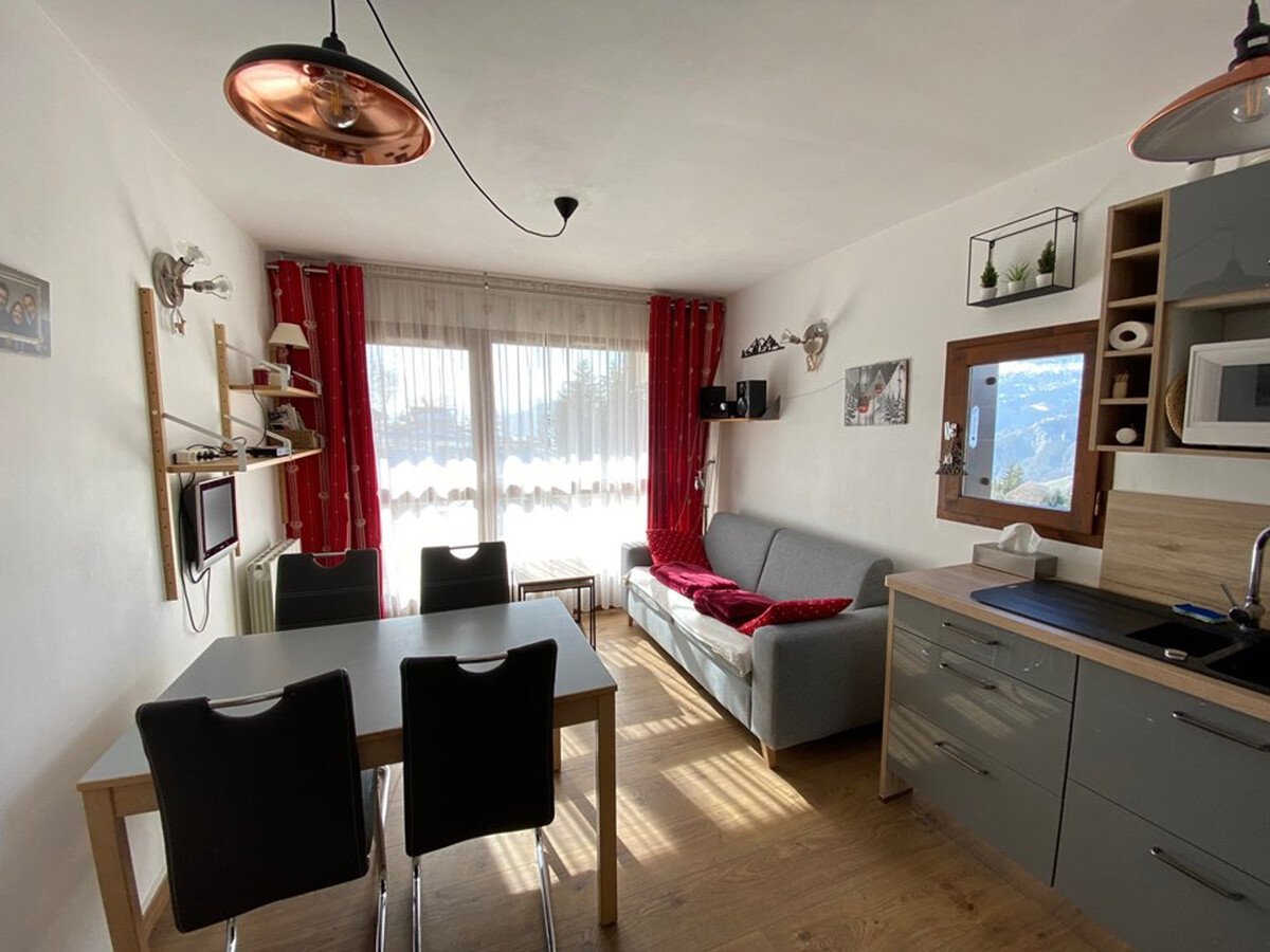 Appartement 4 pers, rez-de-jardin à 80 m des pistes - Photo 2
