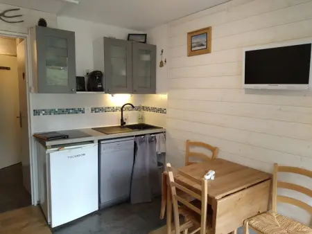 Studio cosy avec terrasse exposée Est, parking et casier à skis à Crest-Voland : photo 4