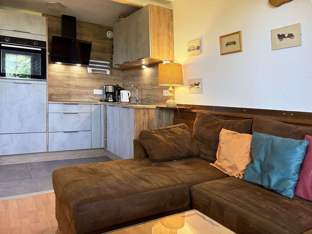 Appartement 2P aux Orres, accès direct pistes et cheminée - Photo 3