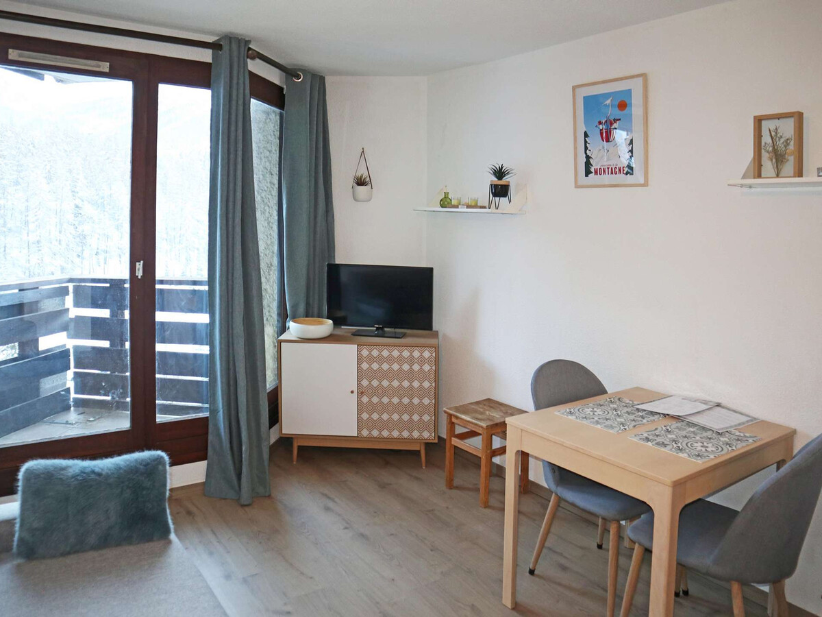 Studio 4 pers aux Orres, skis aux pieds, balcon sud - Photo 3