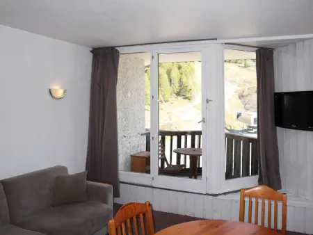 Location appartement à Les Orres, Grand studio 4 pers, skis aux pieds, balcon Sud
