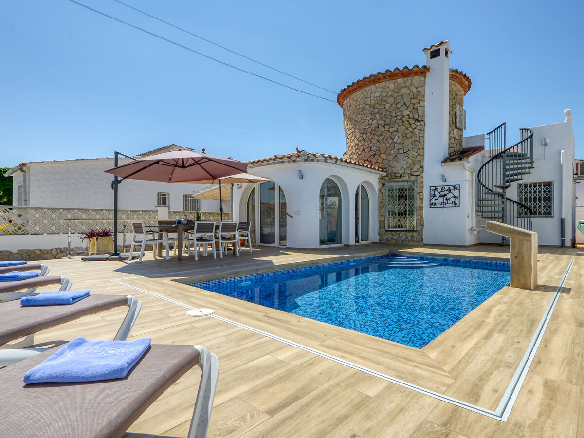 Maison Roanne 4 chambres avec piscine à Empuriabrava - Photo 1