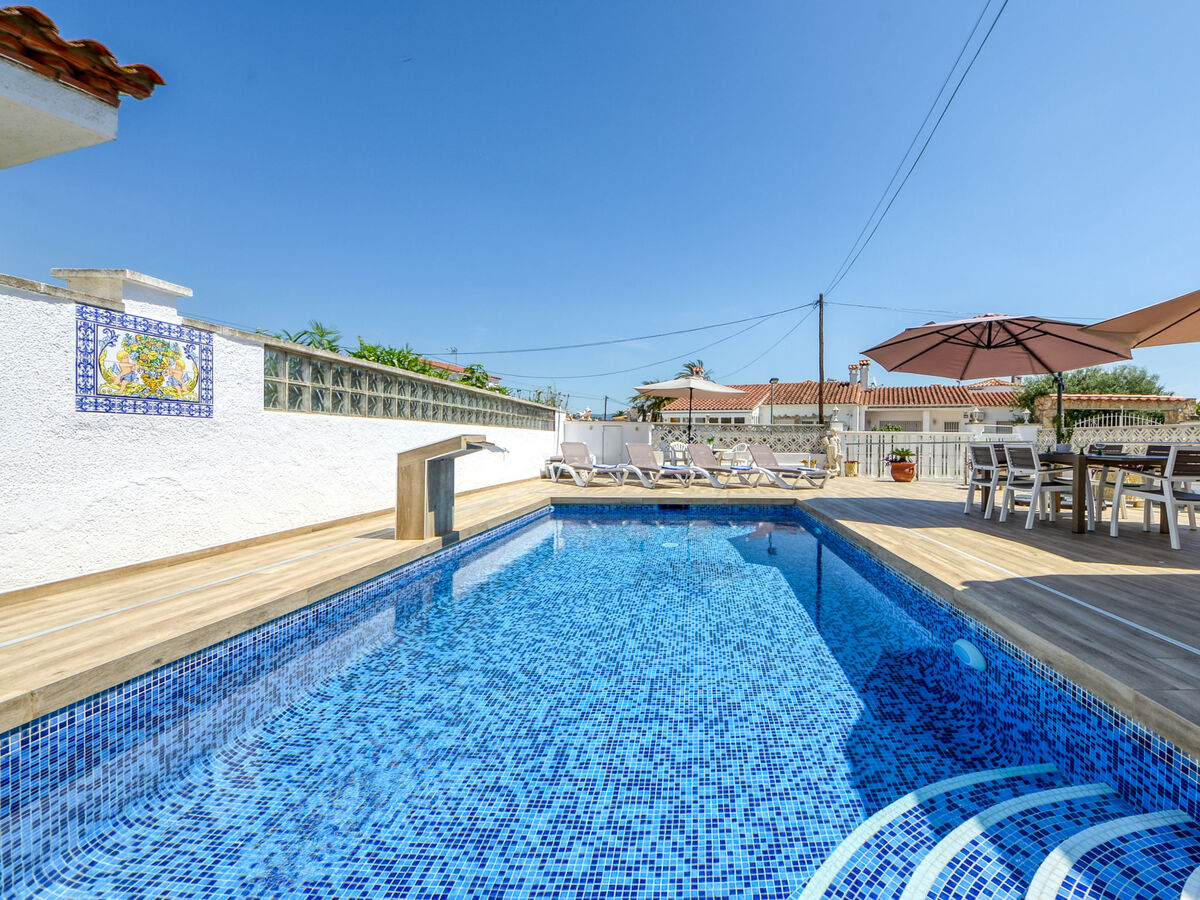 Maison Roanne 4 chambres avec piscine à Empuriabrava - Photo 2