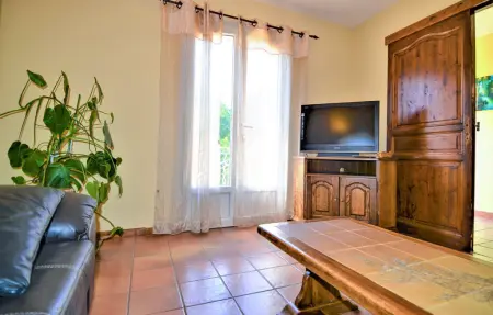 Maison provençale avec piscine à Laudun-l'Ardoise : photo 6