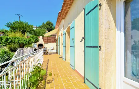 Maison provençale avec piscine à Laudun-l'Ardoise : photo 11