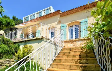 Maison provençale avec piscine à Laudun-l'Ardoise : photo 12