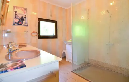 Maison provençale avec piscine à Laudun-l'Ardoise : photo 23