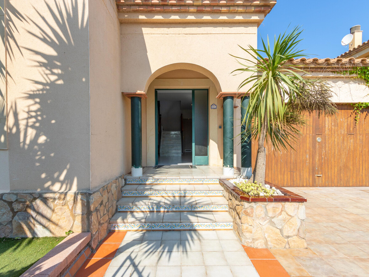 Villa 8 pers. en première ligne de plage à Sant Pere Pescador - Photo 8