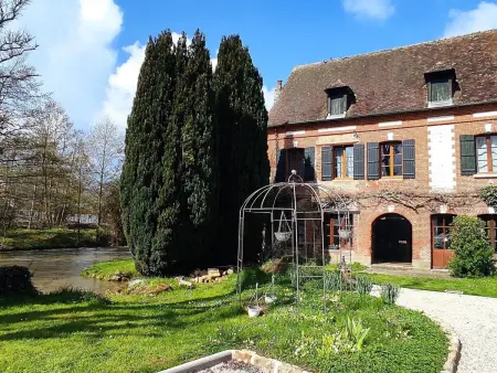 Appartement 30m² vue rivière Thérain à Bonnières : photo 2