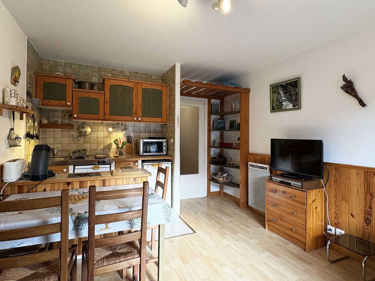 Studio 4 pers aux Orres, balcon sud avec vue vallée - Photo 4