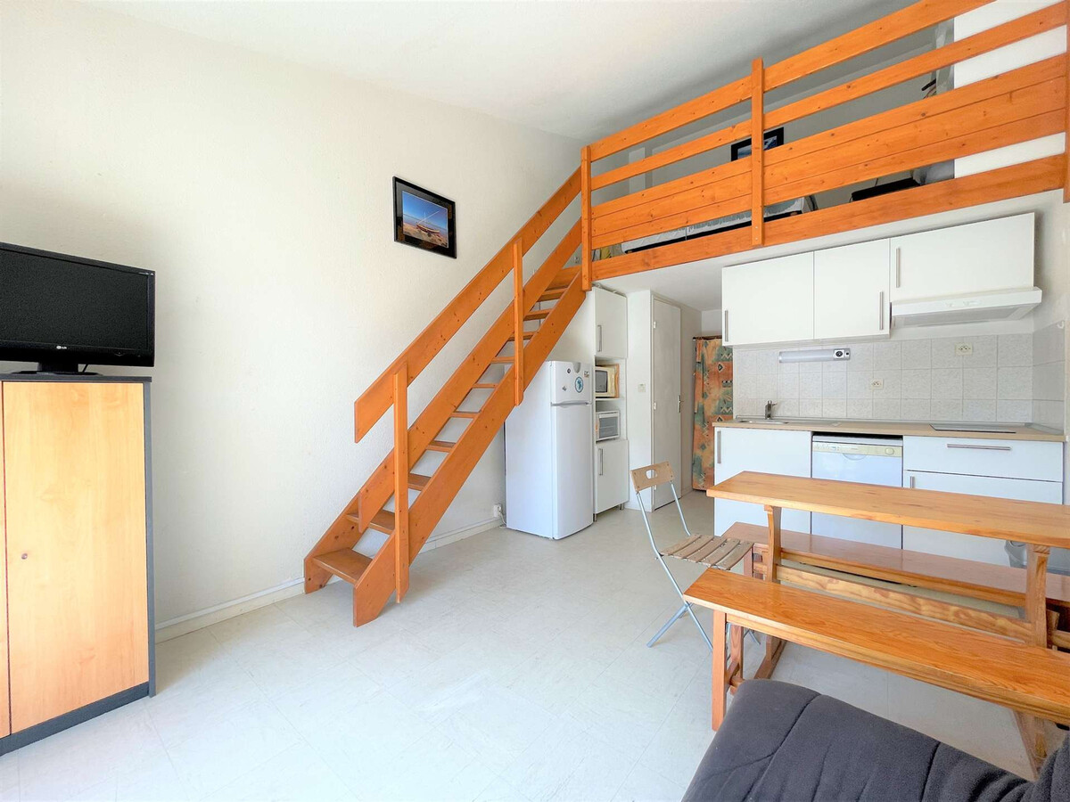 Studio mezzanine climatisé, piscine et parking à Gruissan - Photo 2