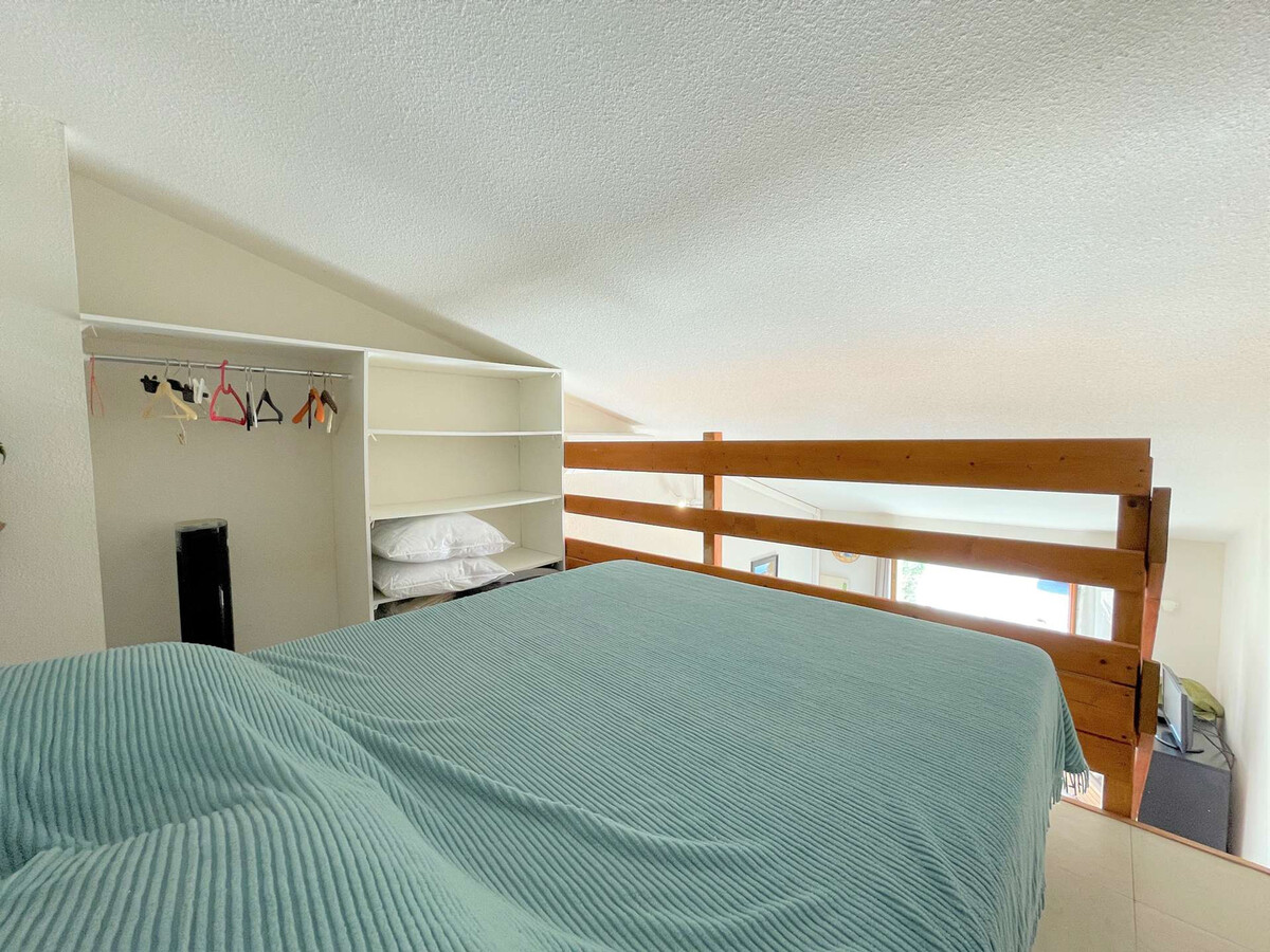 Studio mezzanine climatisé, piscine et parking à Gruissan - Photo 6