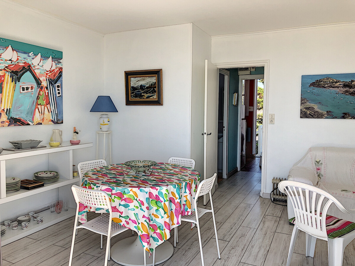 Appartement face mer avec jardin privatif à Jullouville - Photo 11