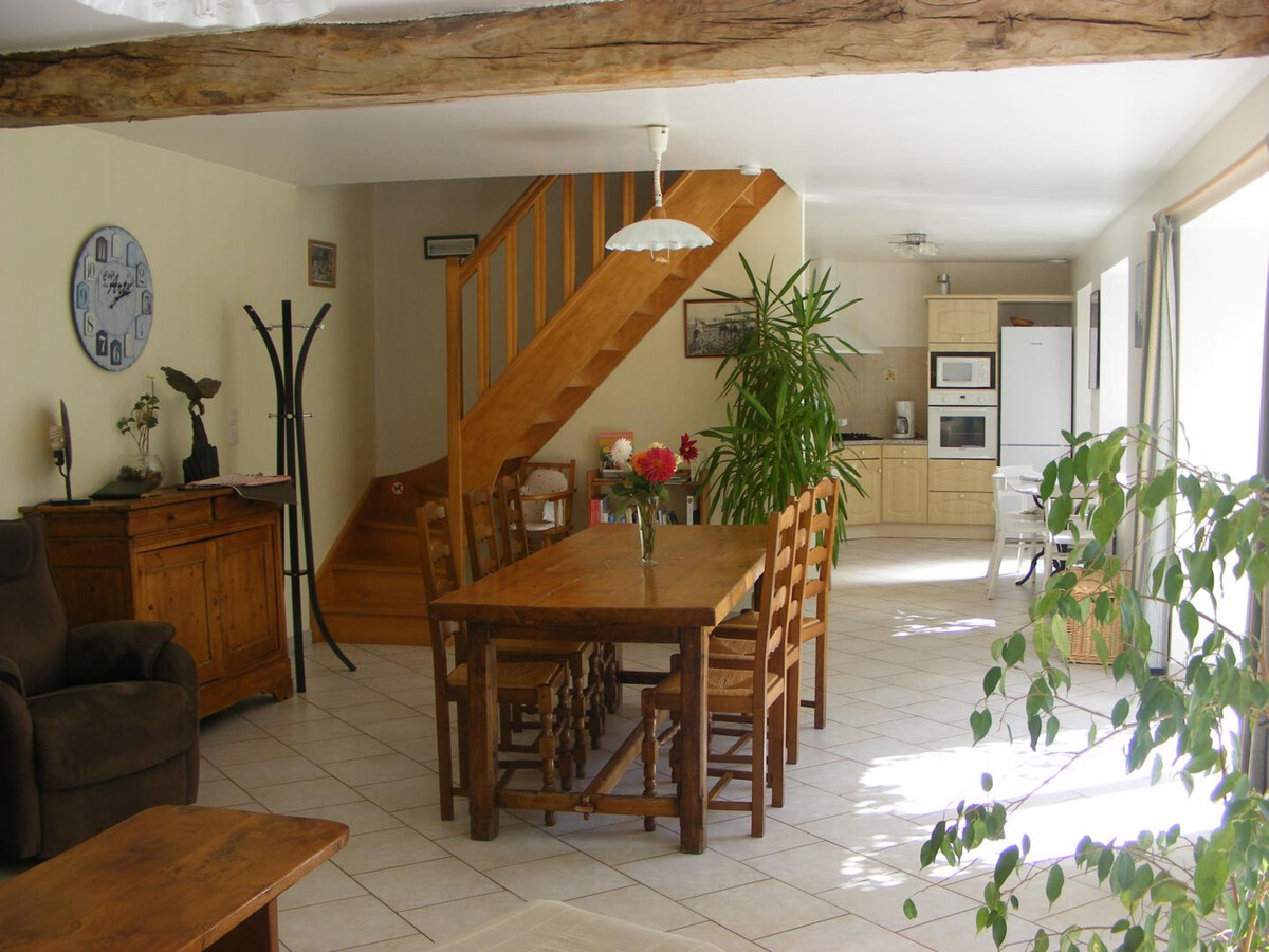 Gîte 6 personnes avec cheminée, jardin clos et jeux - Photo 2