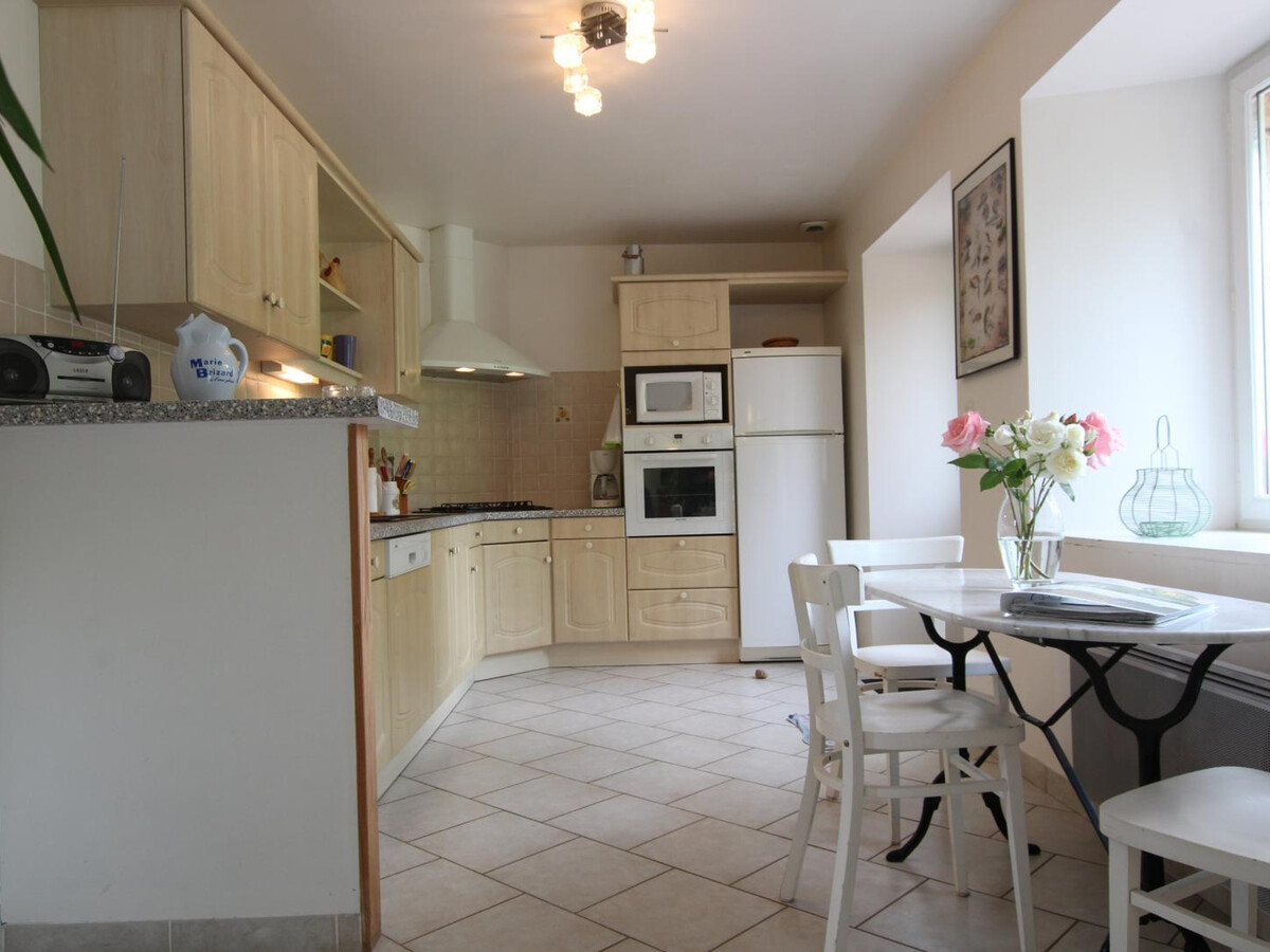 Gîte 6 personnes avec cheminée, jardin clos et jeux - Photo 6